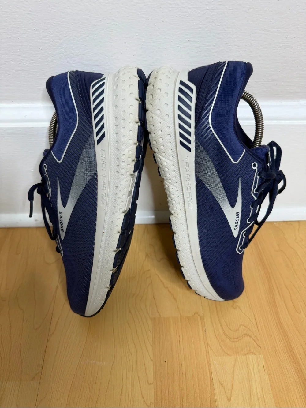 Brooks Transcend 7 Men’s Size 8.5 D Navy Blue Running Shoes